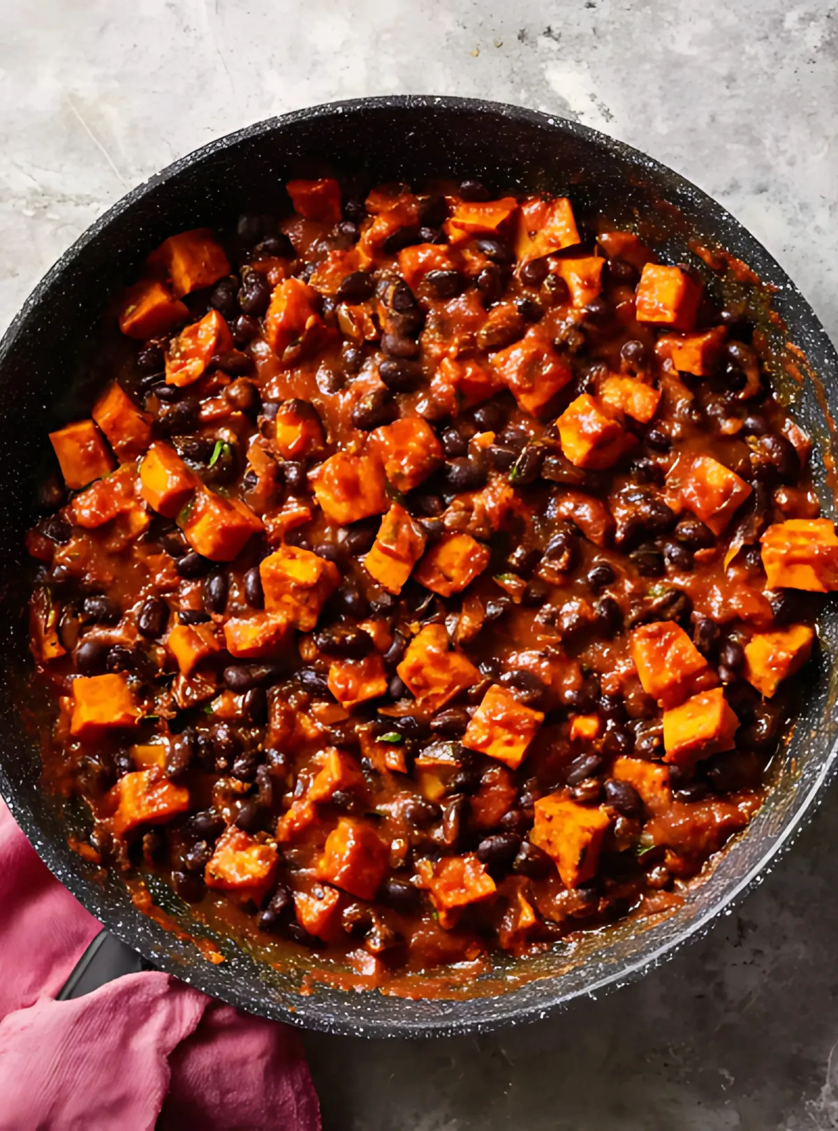 Skillet sweet potato black beans