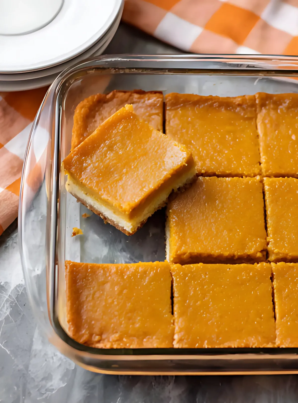 Baked pumpkin bars pan