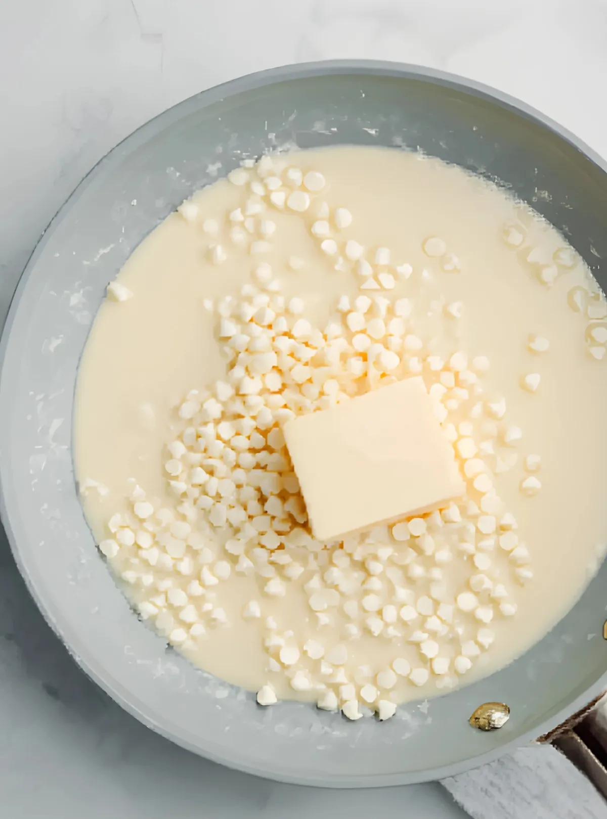 White chocolate chips butter