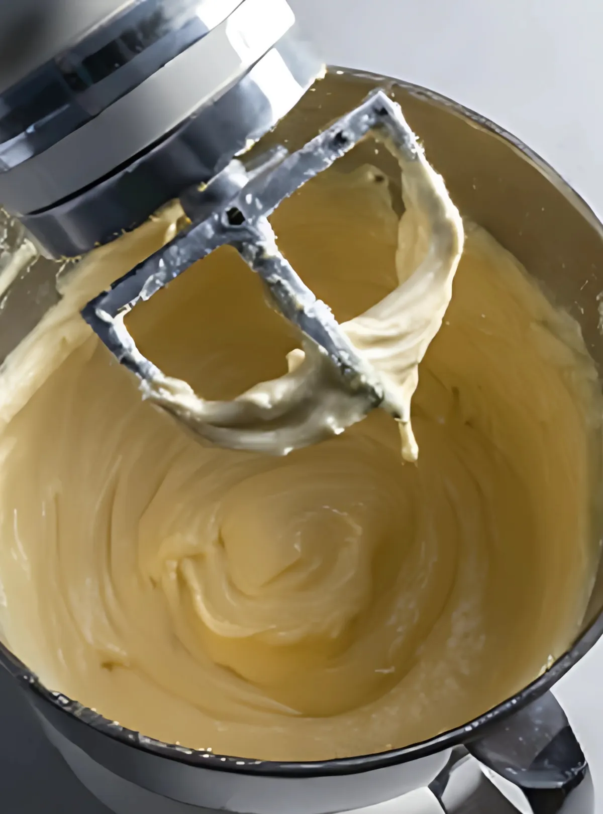 mixing smooth cupcake batter