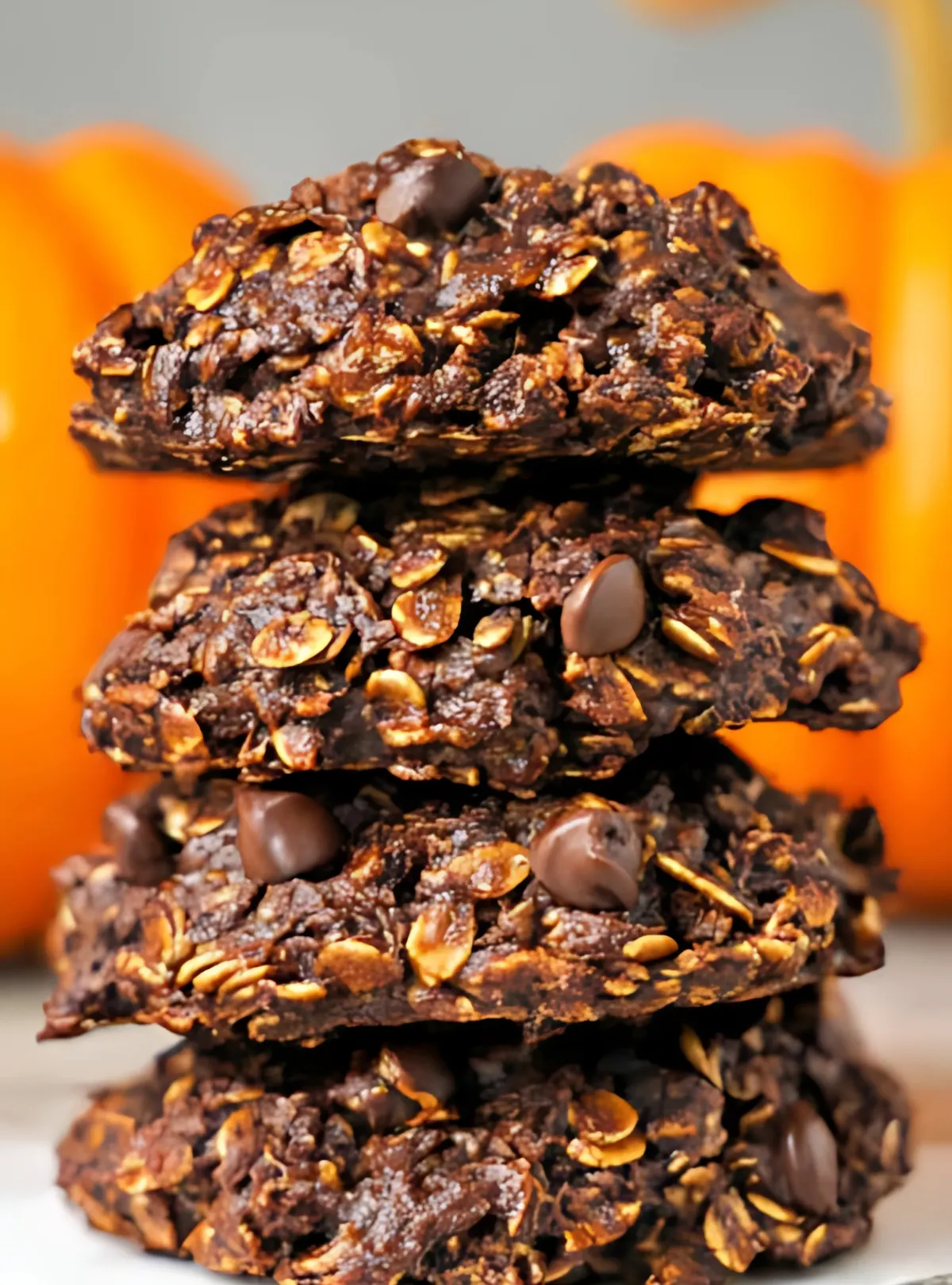 pumpkin oat chocolate cookies