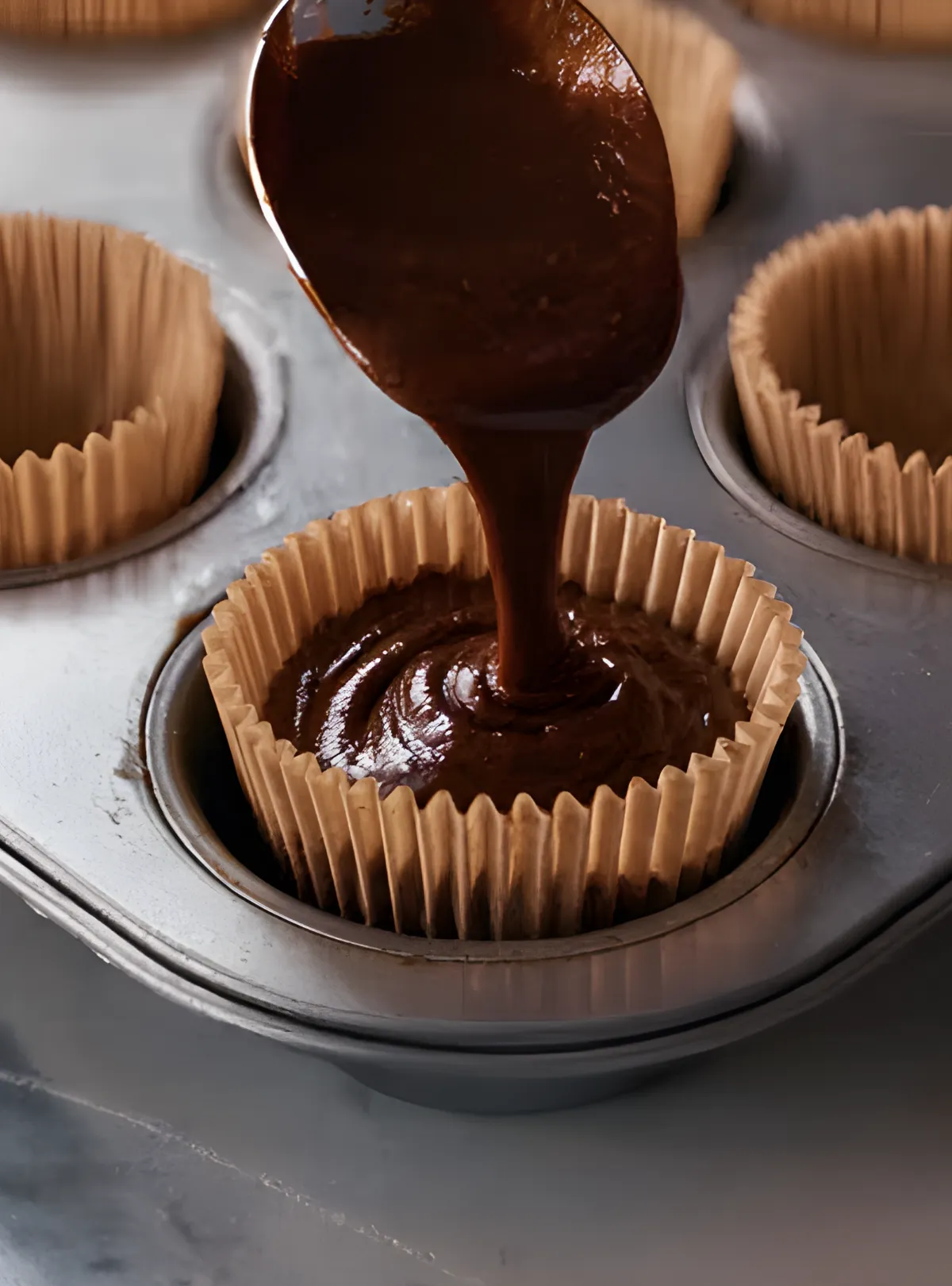 Filling cupcake liners