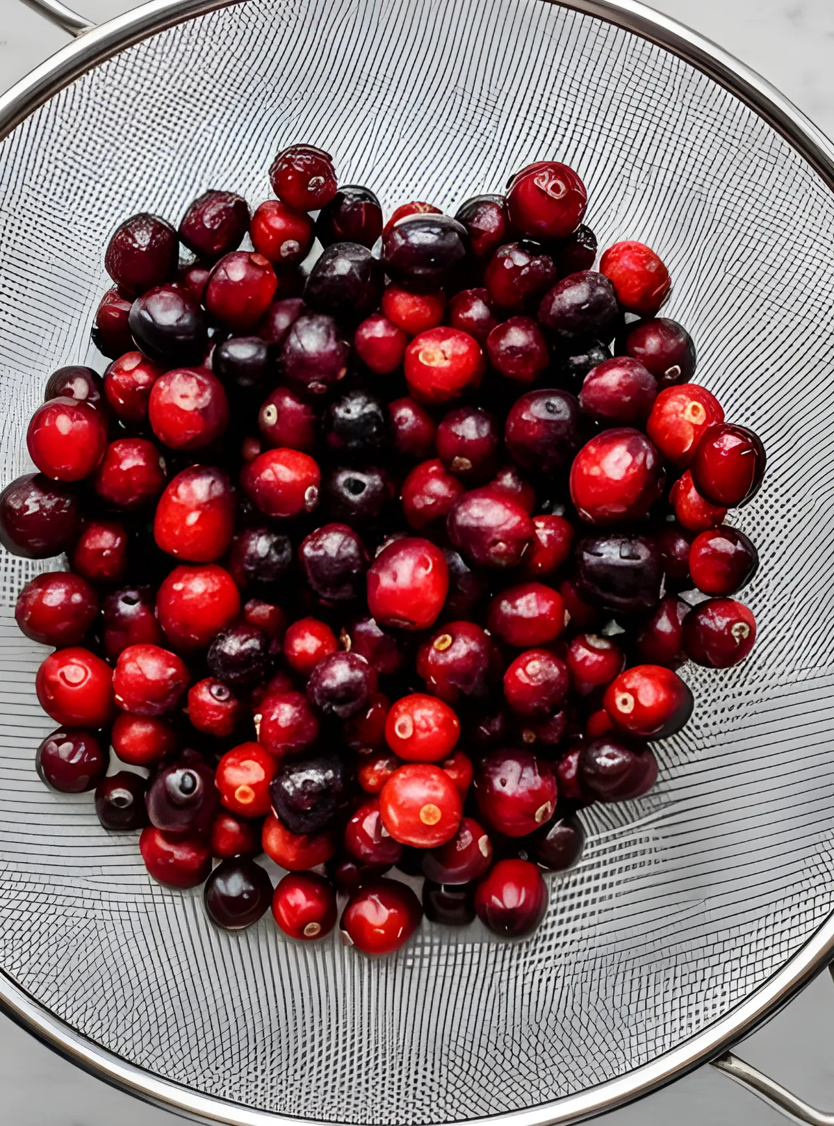fresh cranberries strainer