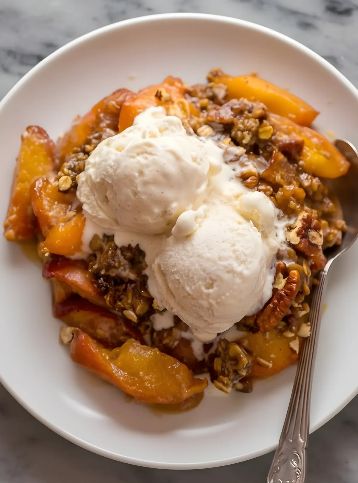 peach crisp dessert