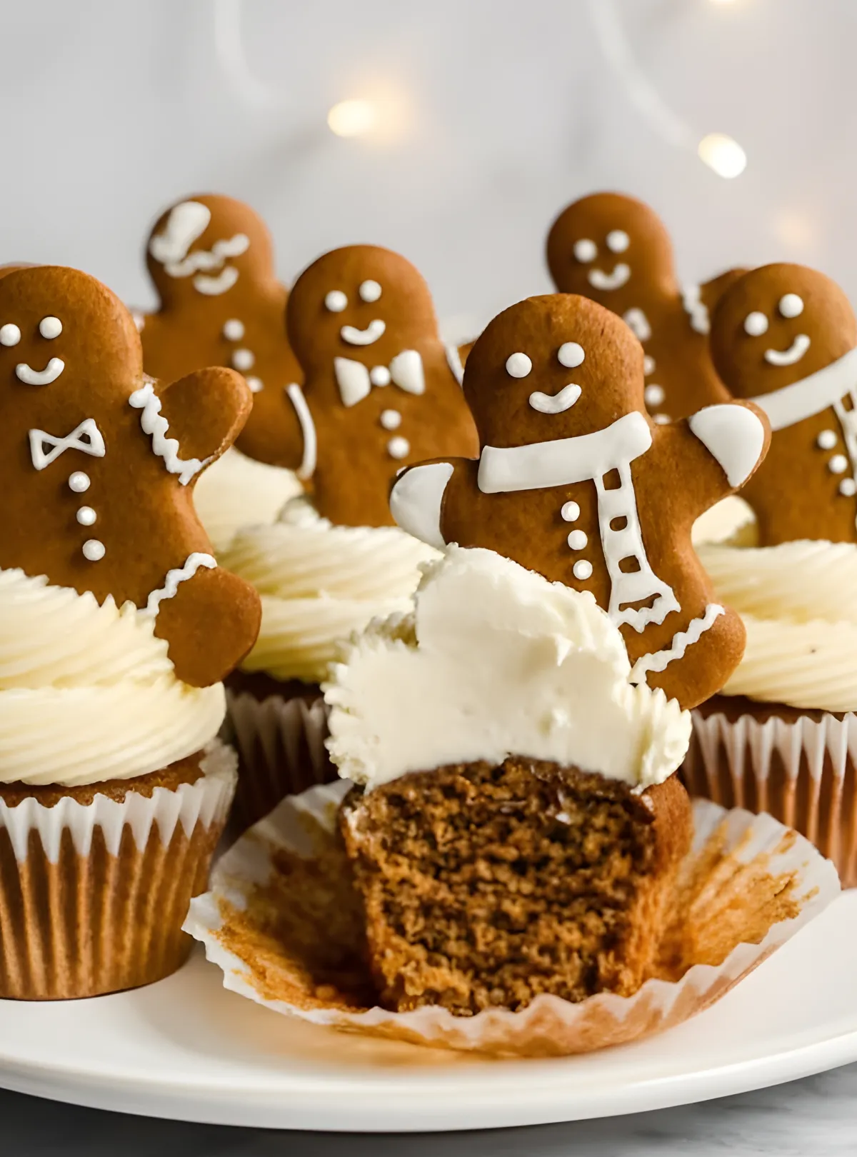 Christmas gingerbread cupcakes