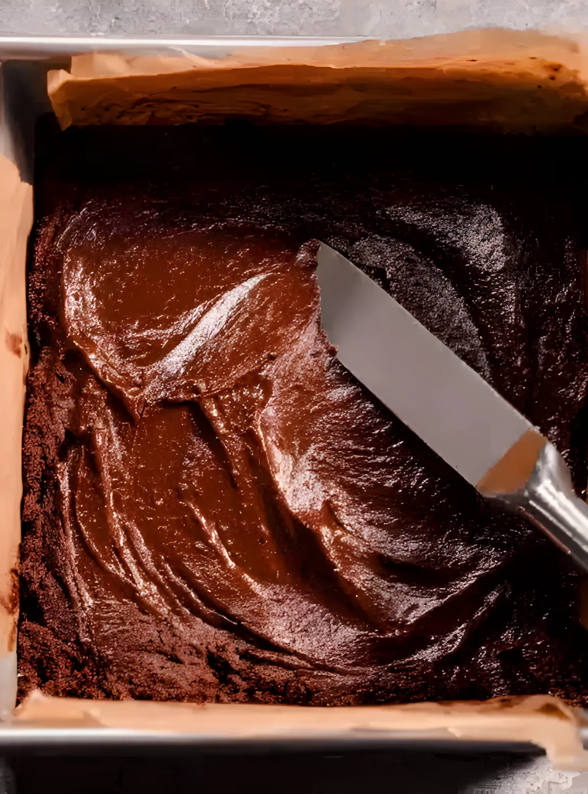 Smoothing fudge batter