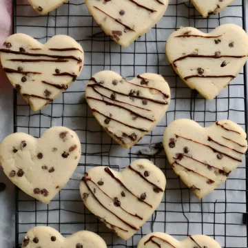 Heart chocolate chip cookies