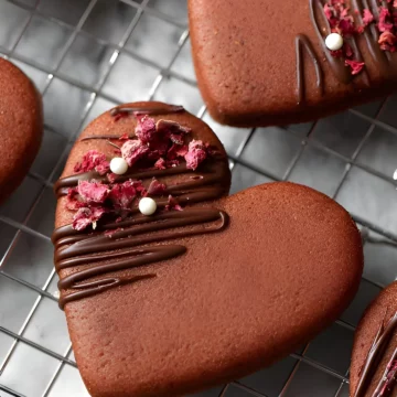 Heart chocolate cookies