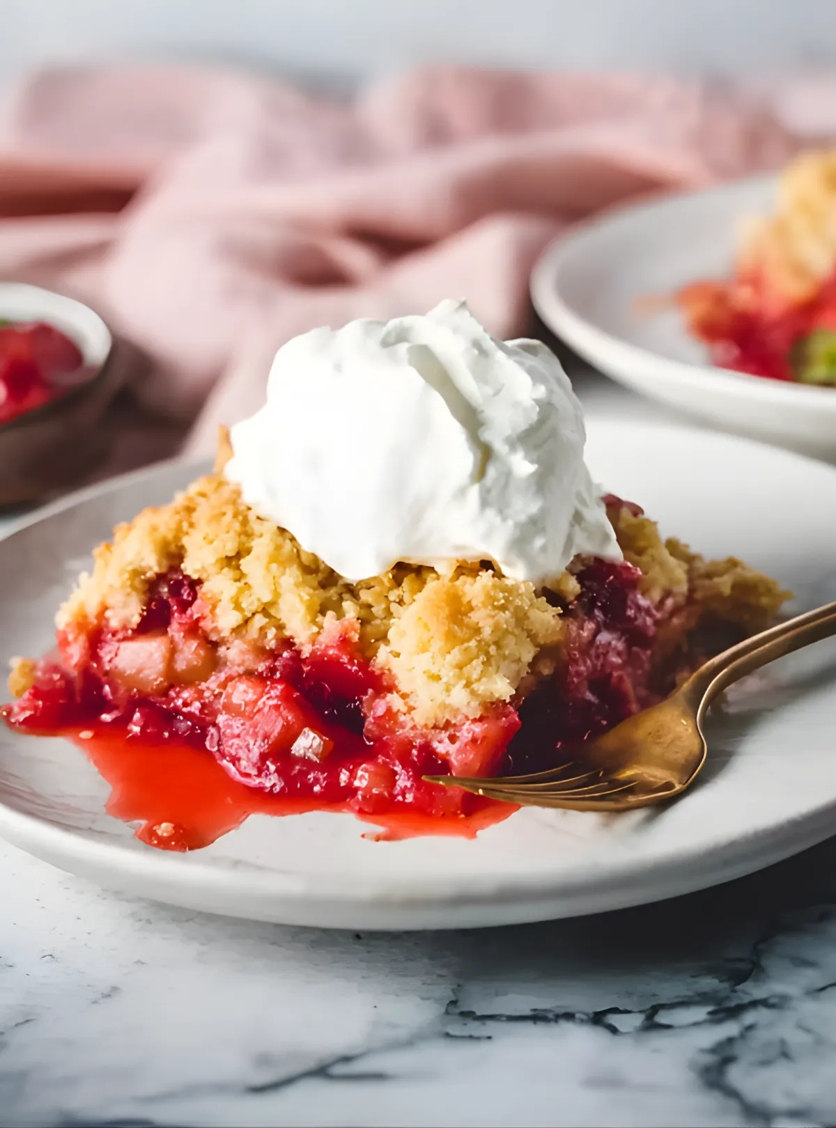 rhubarb cake whipped topping