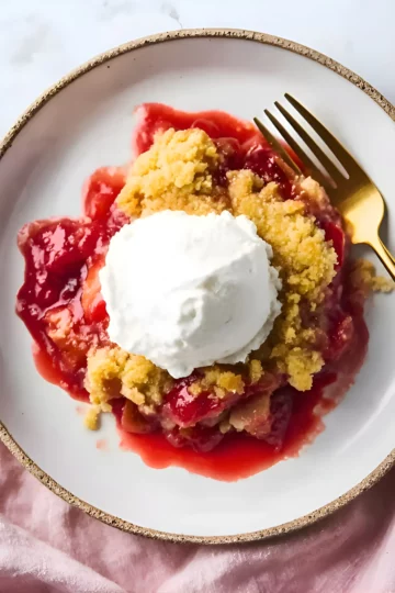 rhubarb dump cake cream